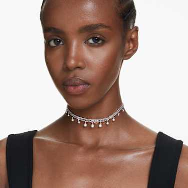 Ariana Grande choker