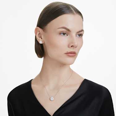 Eternity halo solitaire pendant