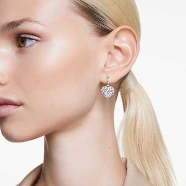 Idyllia drop earrings